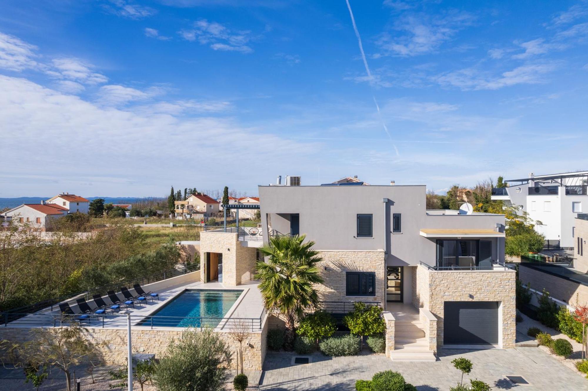 Villa Roca With Heated Pool And Sauna Privlaka  Exterior photo