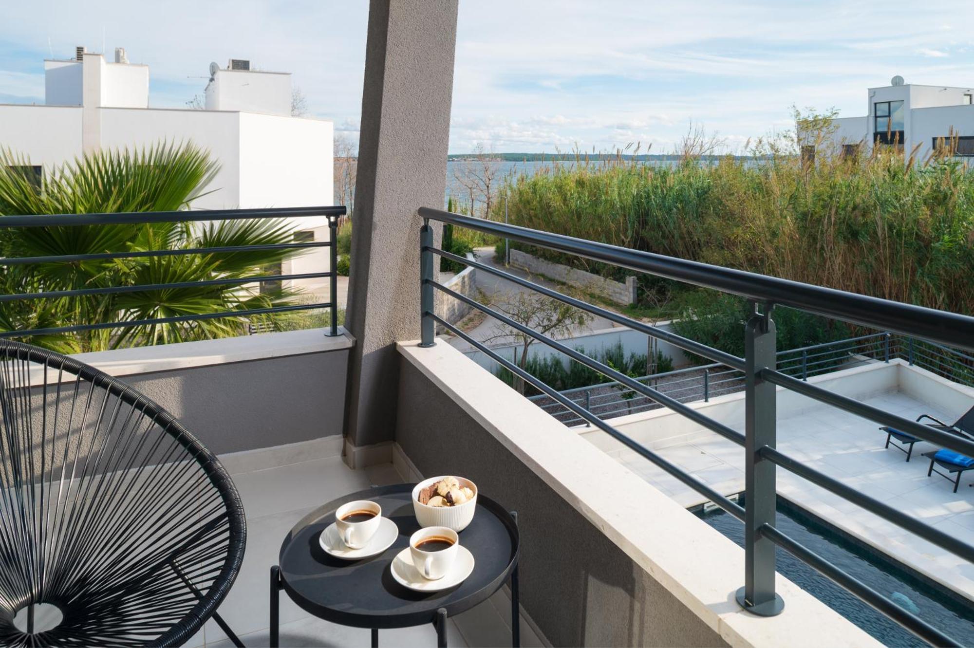Villa Roca With Heated Pool And Sauna Privlaka  Exterior photo