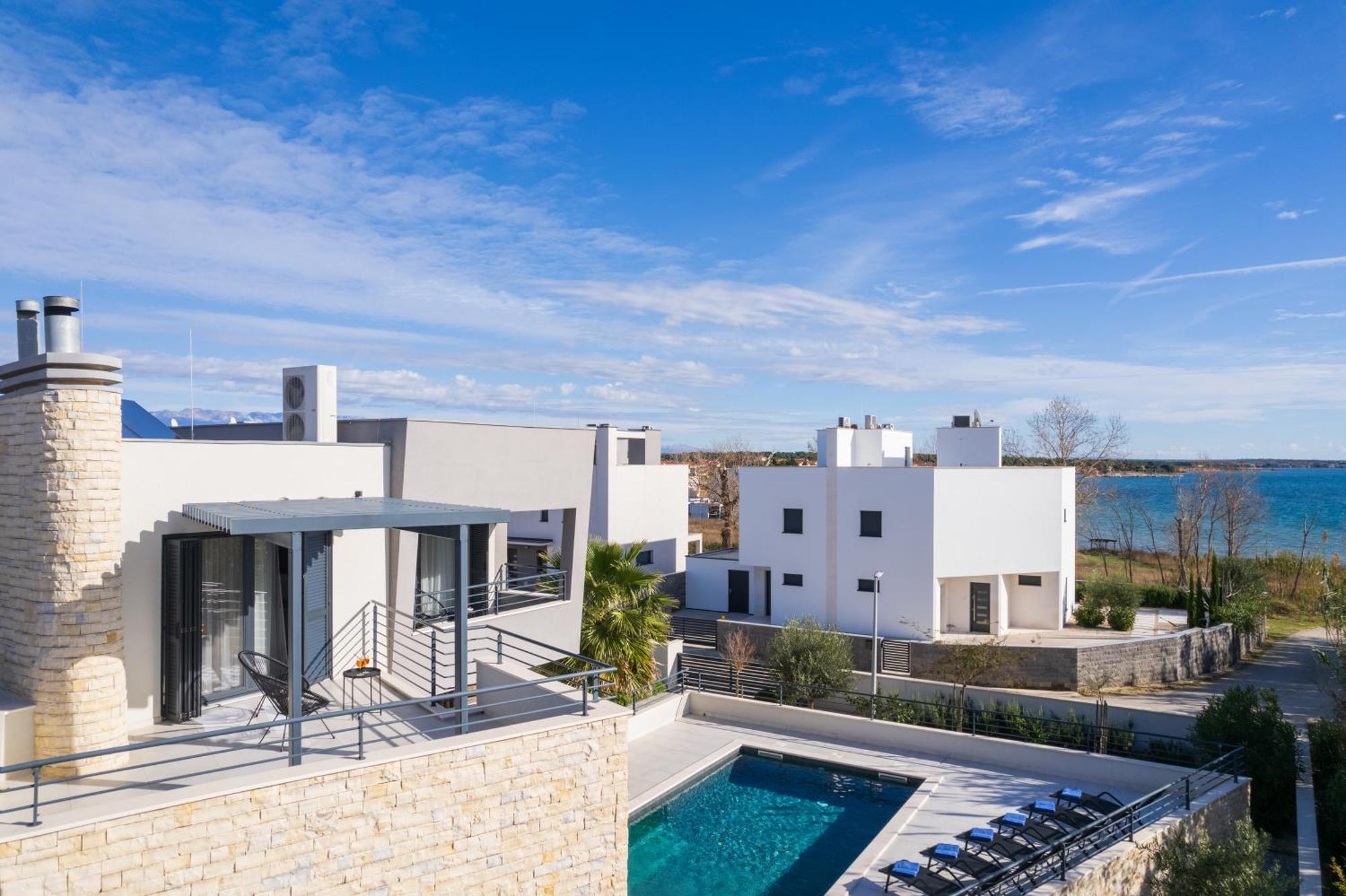 Villa Roca With Heated Pool And Sauna Privlaka  Exterior photo